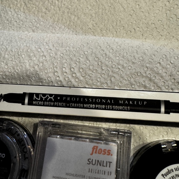 Eye Makeup 4 NEW V Kosmetik Floss Love Craft Beauty Shadow Shi… - Picture 6 of 9